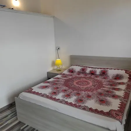 Blue Location Apartment *