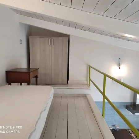 Blue Location Apartment